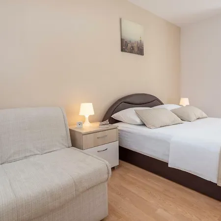 Gordana Jelicic Apartment *