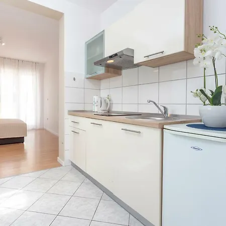 Gordana Jelicic Apartment